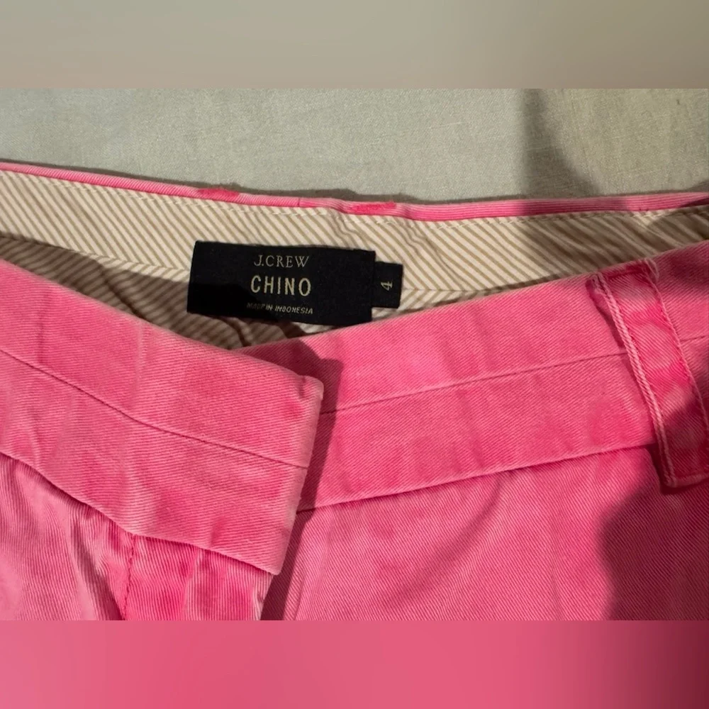 J. Crew Vibrant Pink Women's Shorts - Picture 2 of 3